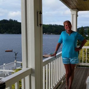 Meet your Posher, Lori